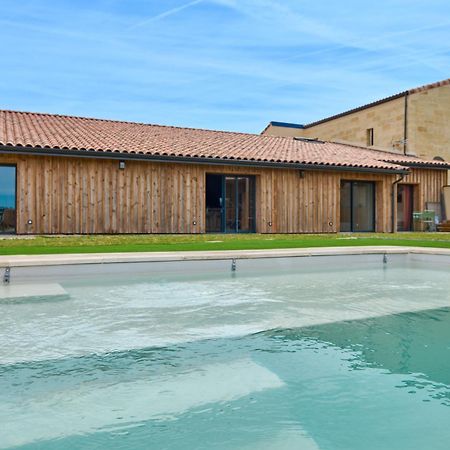 Lussac  Le Repaire Lagardere B&B 외부 사진