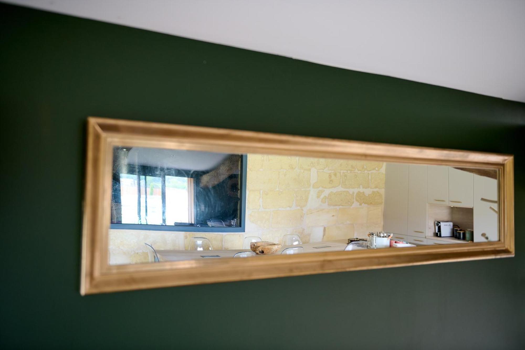 Lussac  Le Repaire Lagardere B&B 외부 사진