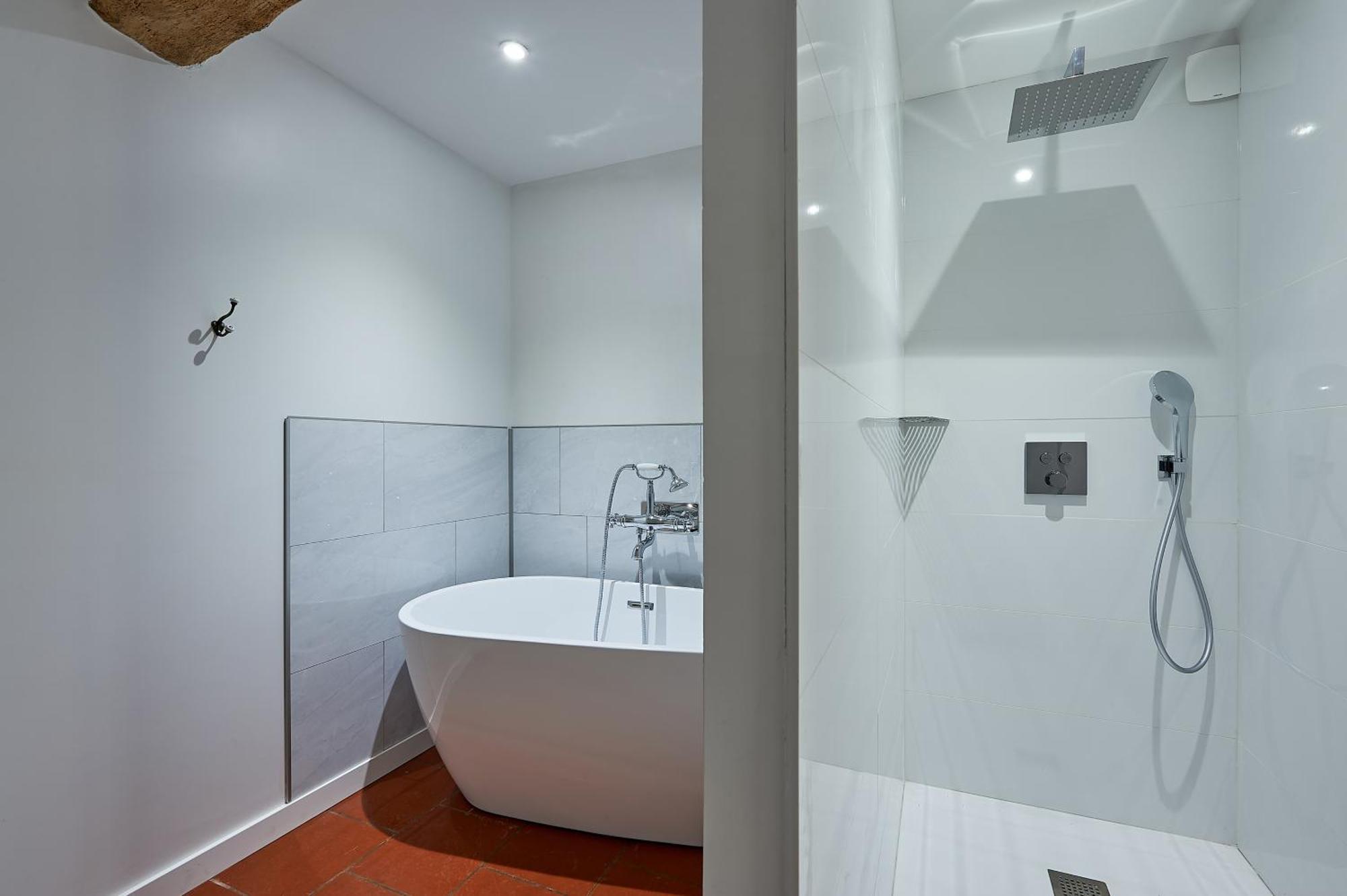 Lussac  Le Repaire Lagardere B&B 외부 사진
